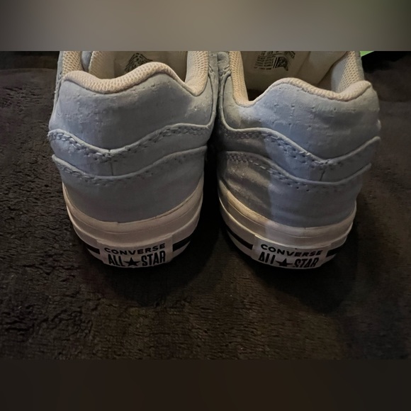 Converse All-Star Youth Powder Blue &White Classic Sneakers Size 13. LIKE NEW - Picture 7 of 8